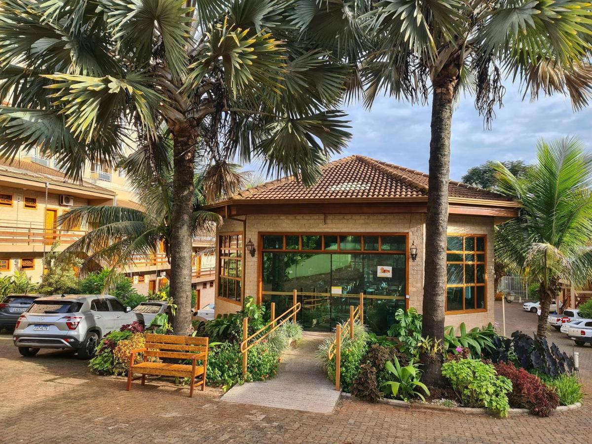 Hotel Pousada Santa Rita ฮิเบเราเปรโต ภายนอก รูปภาพ