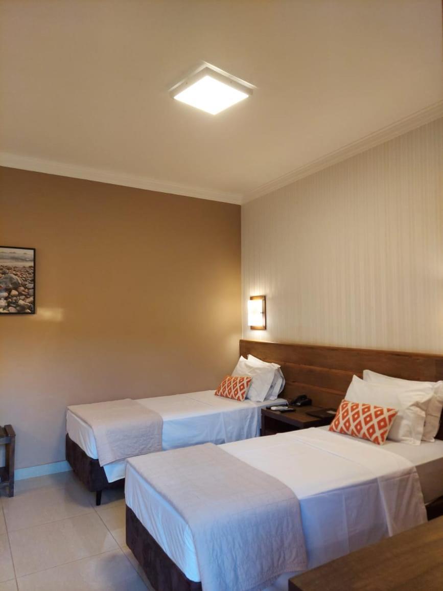 Hotel Pousada Santa Rita ฮิเบเราเปรโต ภายนอก รูปภาพ