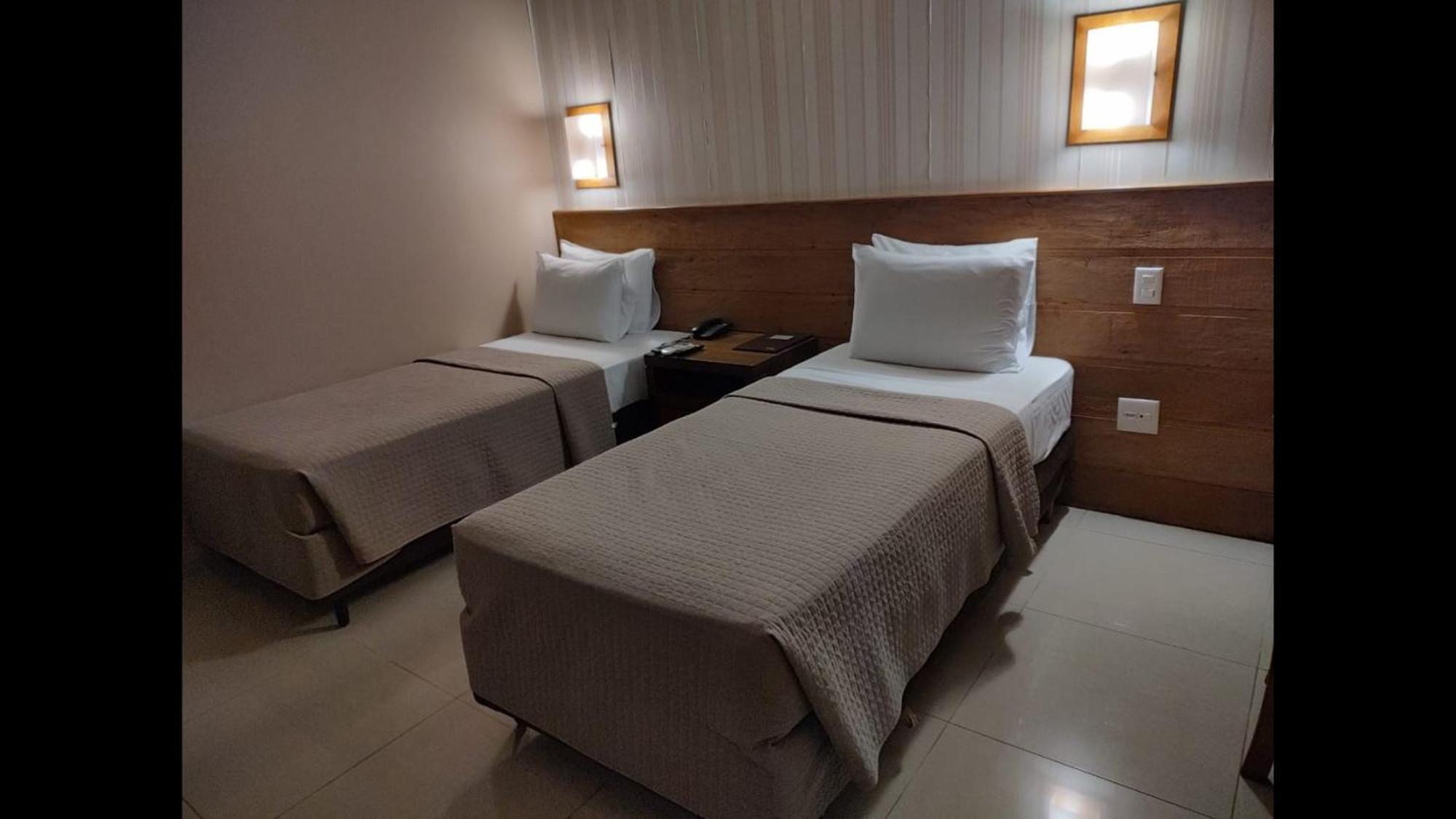 Hotel Pousada Santa Rita ฮิเบเราเปรโต ภายนอก รูปภาพ