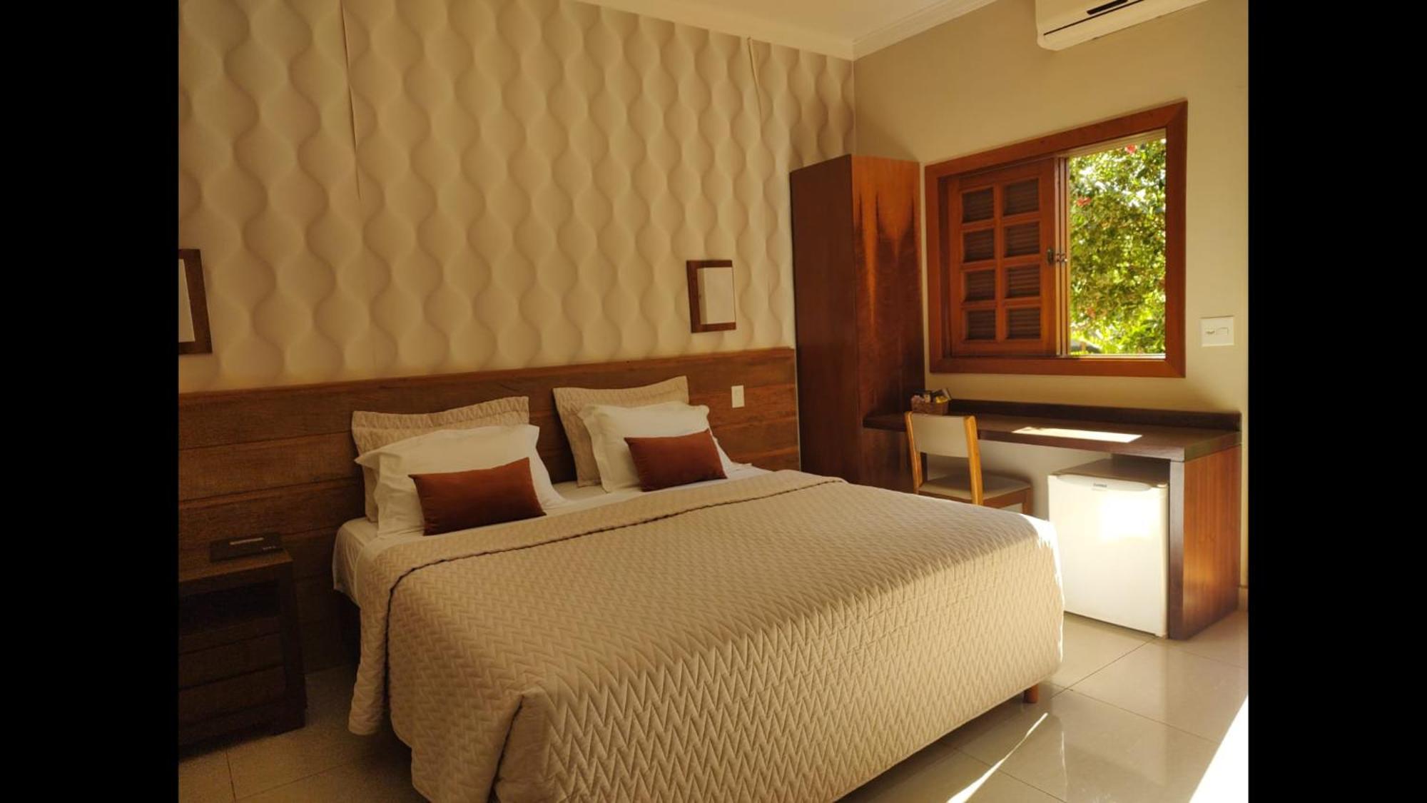 Hotel Pousada Santa Rita ฮิเบเราเปรโต ภายนอก รูปภาพ