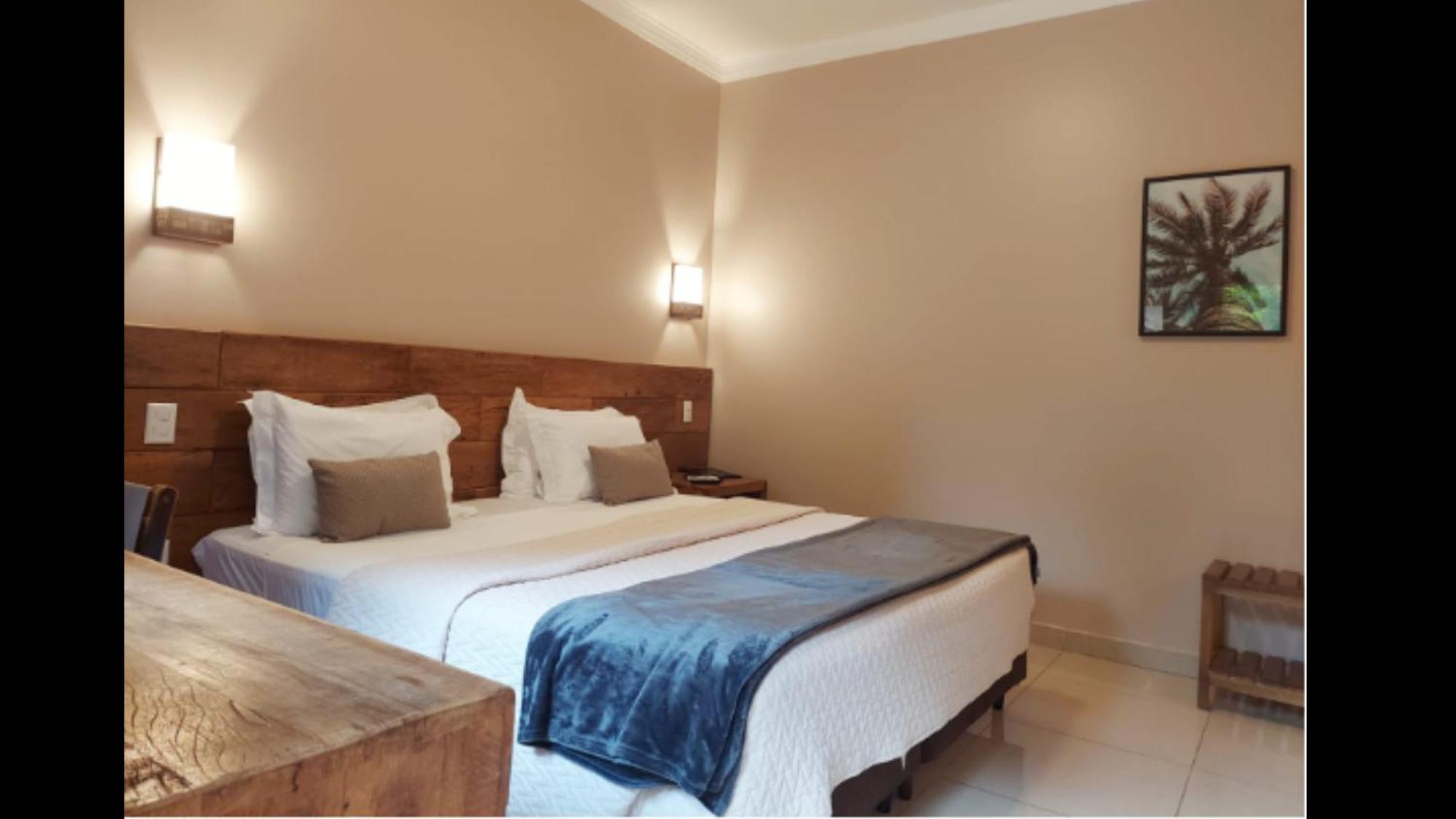 Hotel Pousada Santa Rita ฮิเบเราเปรโต ภายนอก รูปภาพ