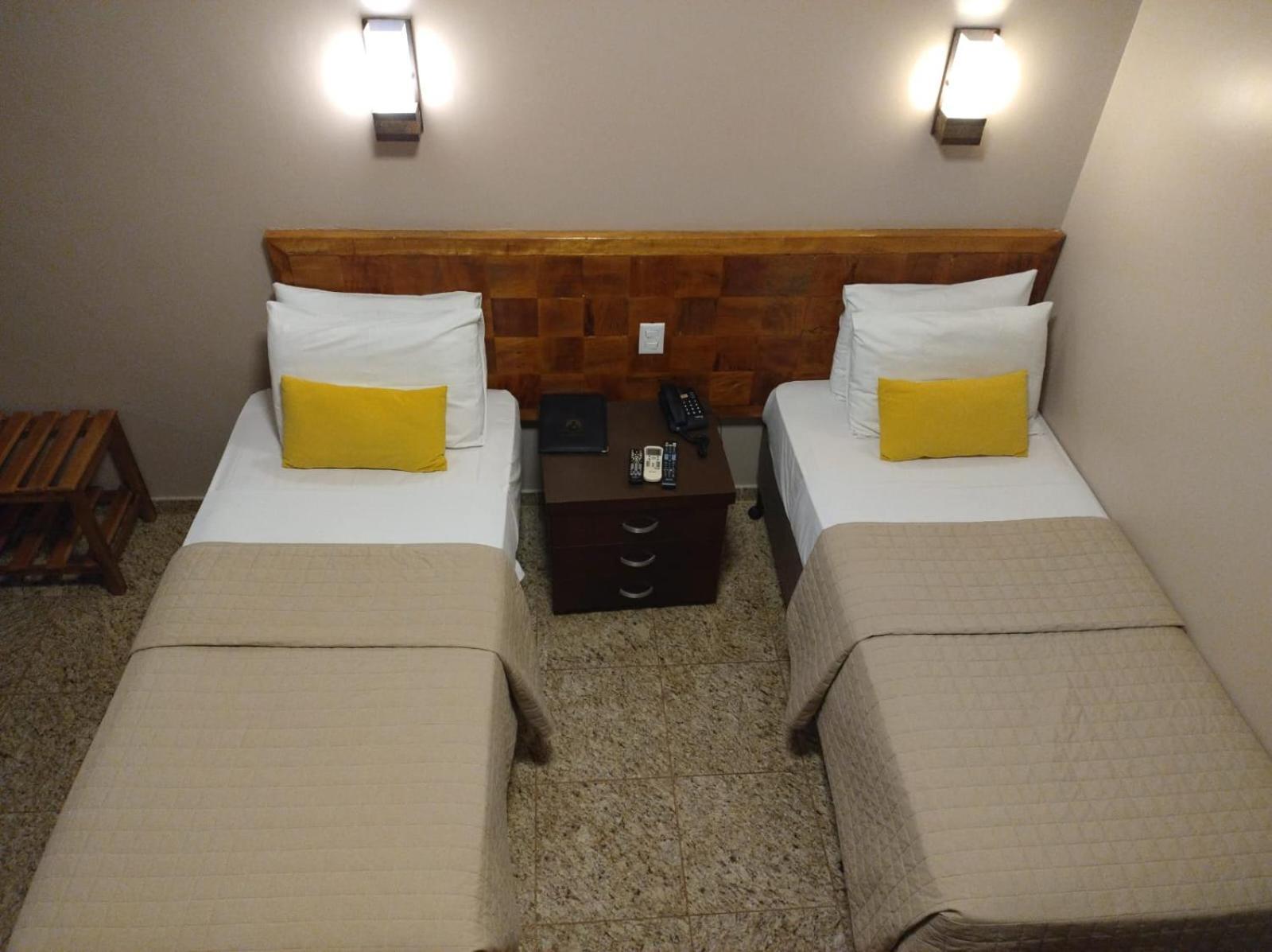 Hotel Pousada Santa Rita ฮิเบเราเปรโต ภายนอก รูปภาพ